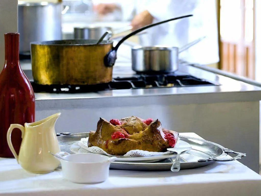 Logis Hotel-Restaurant Le Relais Hauterives